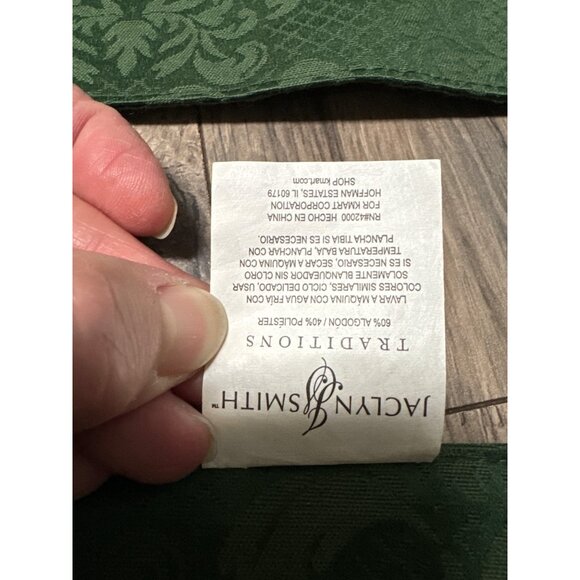 Jaclyn Smith Traditions 4-Piece Green Damask Placemats 60% Cotton 40% Polyester - Picture 3 of 7
